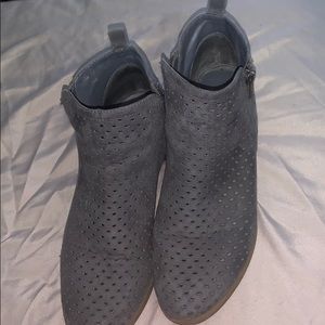 Carlos ankle boots